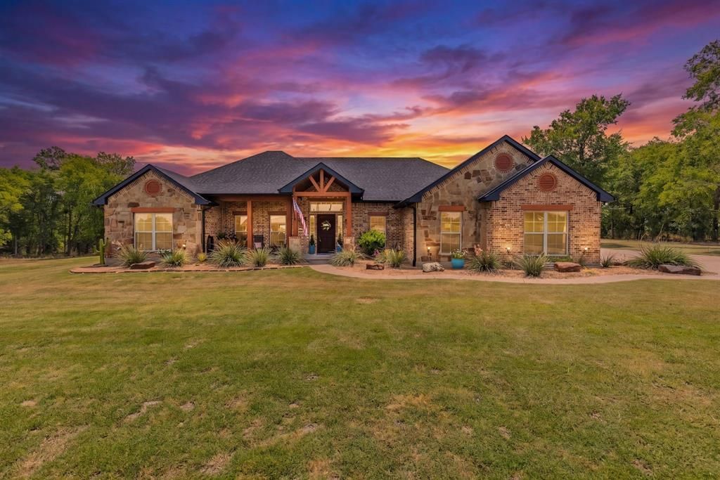 6049 Fm 1567, Lone Oak, TX 75453 Main Photo