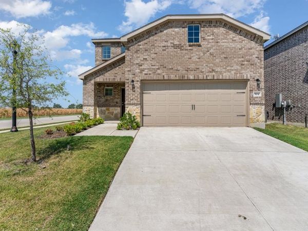 504 S Hopson Street , Van Alstyne, TX 75495