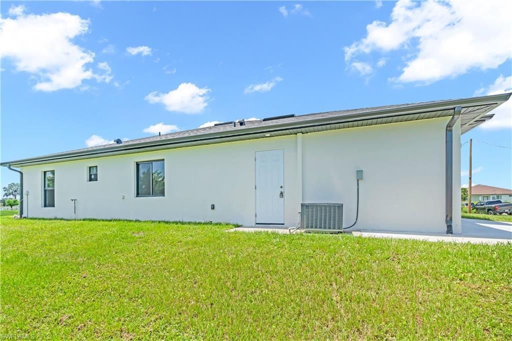 1507 Hank Ave, Lehigh Acres, FL 33973 Photo