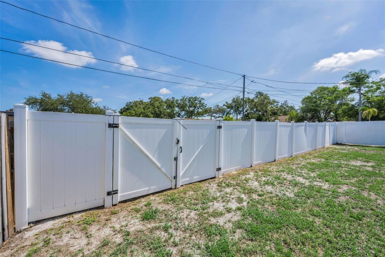 4829 30th Avenue N, Saint Petersburg, FL 33713 Photo