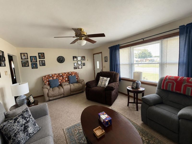 1605 Sunset Drive, Washington Court House, OH 43160 Photo 4