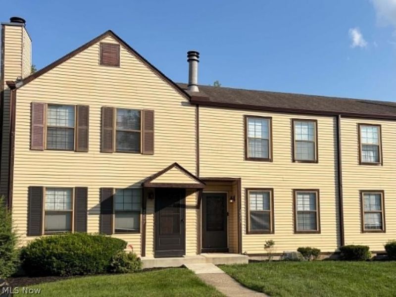 2295 Laurelwood Drive, Columbus, OH 43229 Photo 1