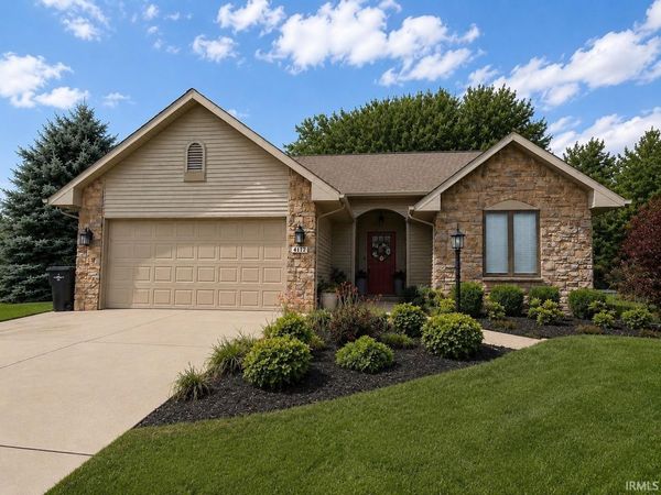 4117 E Oldfield Drive, Leesburg, IN 46538