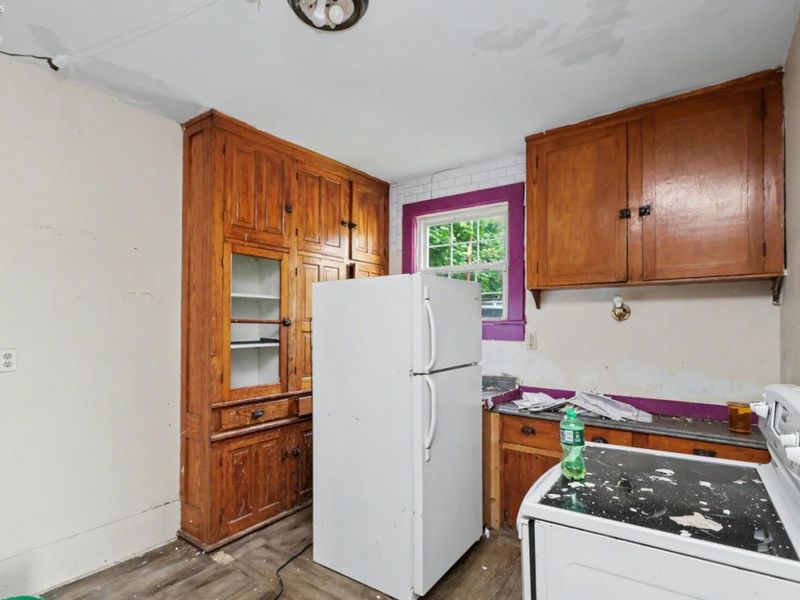 24 E Emerald Street, Willard, OH 44890 Photo 4
