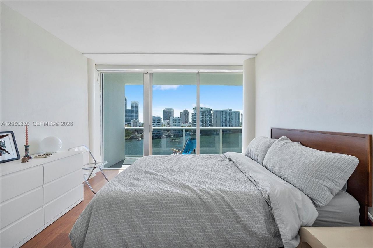 900 Bay Dr , Unit 716+Dock S, Miami Beach, FL 33141 Photo