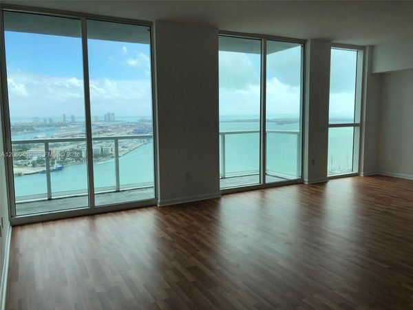 253 NE 2nd St, Unit 4207, Miami, FL 33132