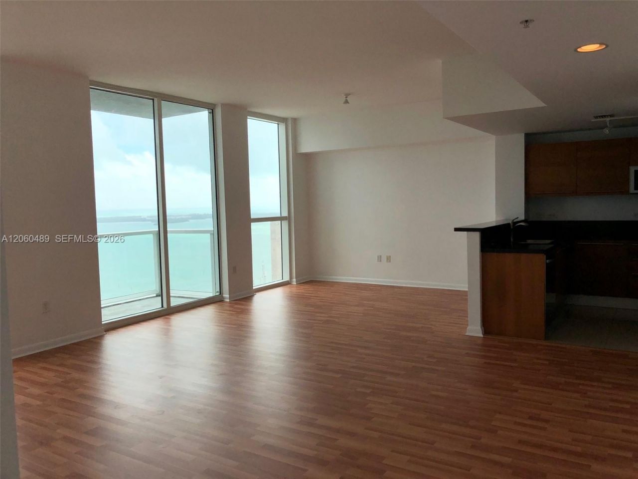 253 NE 2nd St, Unit 4207, Miami, FL 33132 Photo