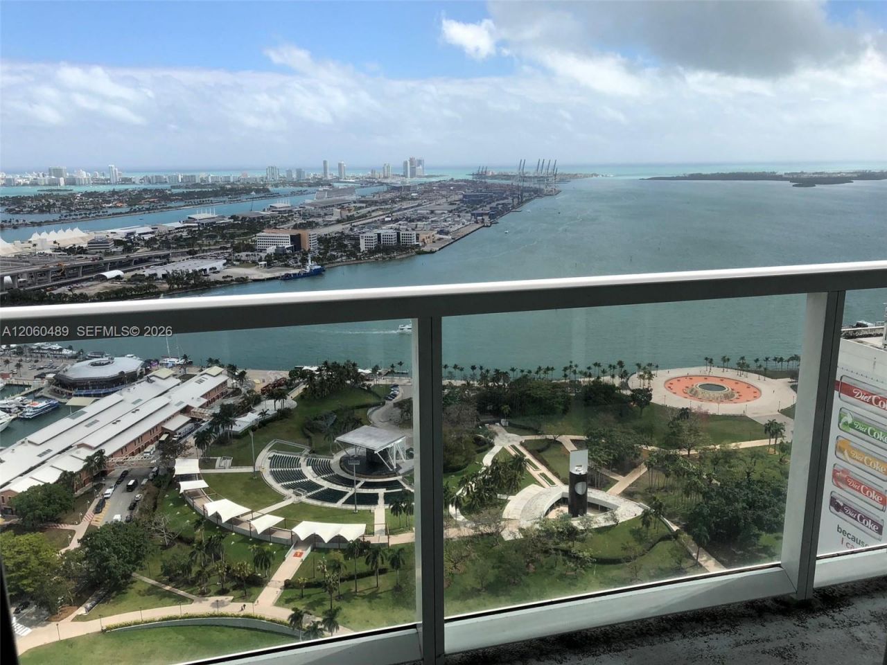 253 NE 2nd St, Unit 4207, Miami, FL 33132 Photo
