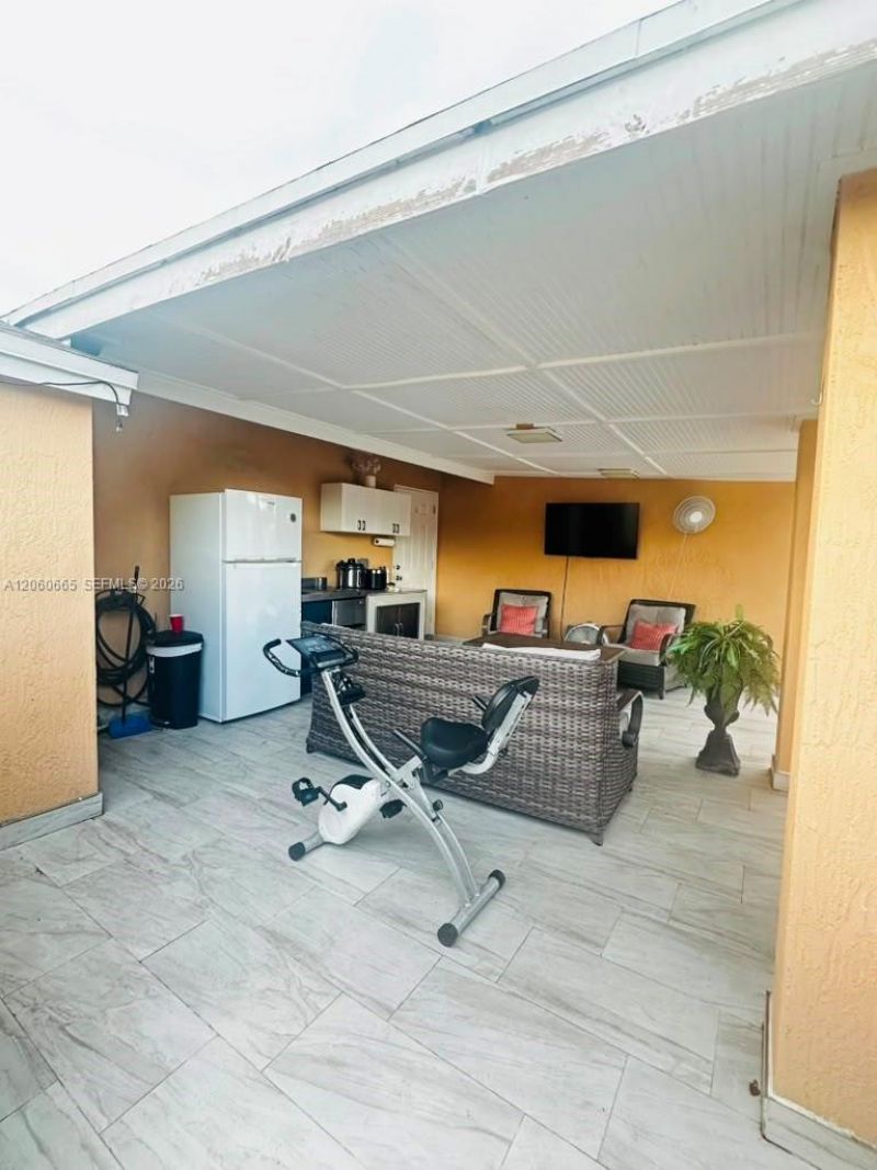 7097 SW 152nd Pl, Miami, FL 33193 Photo