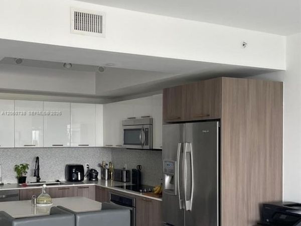 Unit 810, Doral, FL 33166
