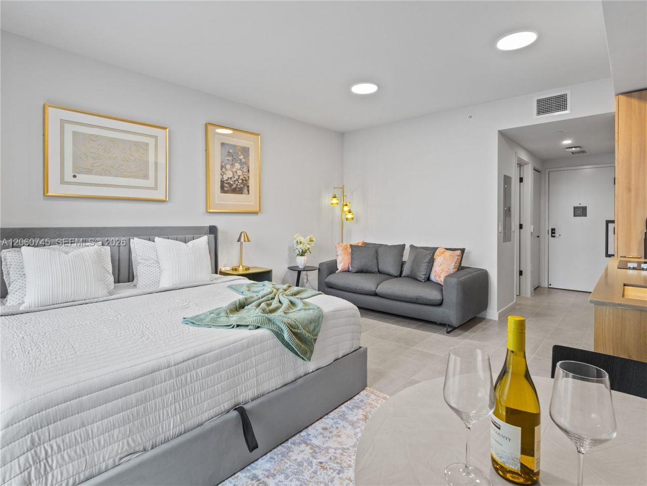121 NE 5th St , Unit 504, Miami, FL 33132 Photo