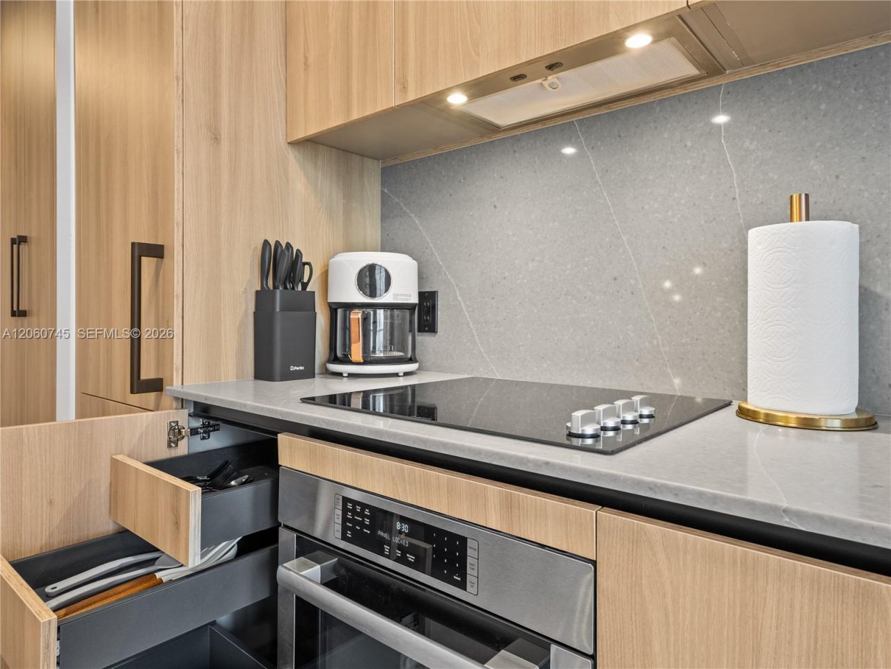 121 NE 5th St , Unit 504, Miami, FL 33132 Photo