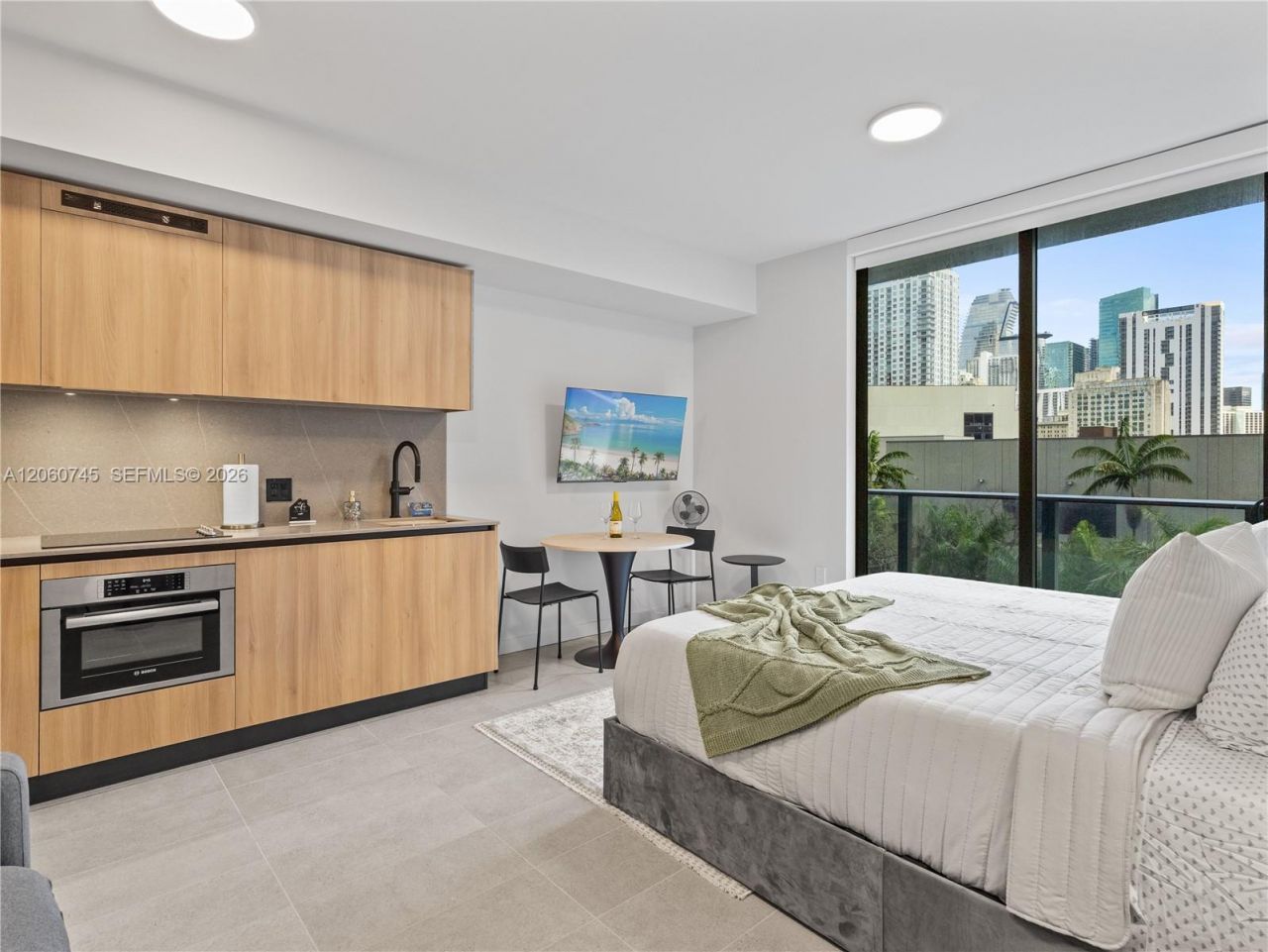 121 NE 5th St , Unit 504, Miami, FL 33132 Photo