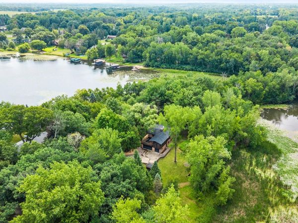 4508 Birchbark Trail N, Lake Elmo, MN 55042