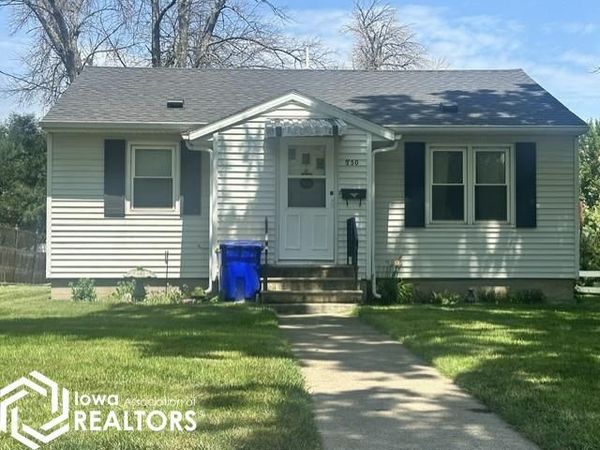 150 1St Street SW, Britt, IA 50423