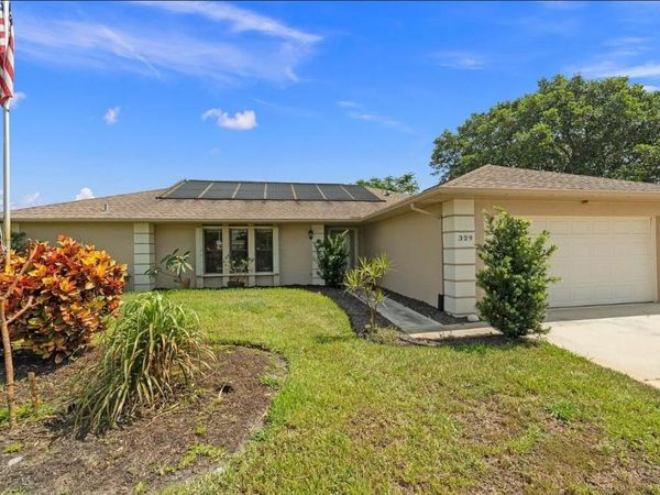 329 SE OAKRIDGE Drive, Port St. Lucie, FL 34984
