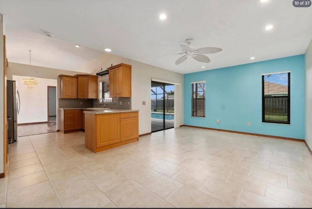 329 SE Oakridge Drive, Port Saint Lucie, FL 34984 Photo