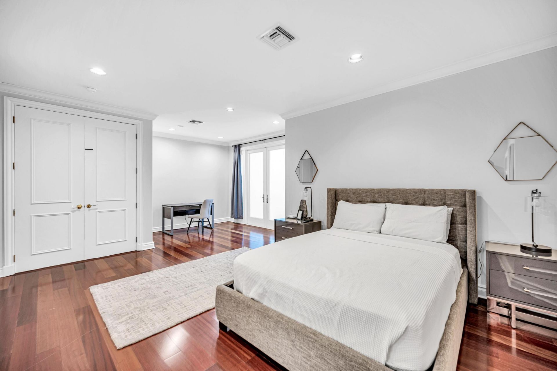 709 Idlewyld Drive, Fort Lauderdale, FL 33301 Photo