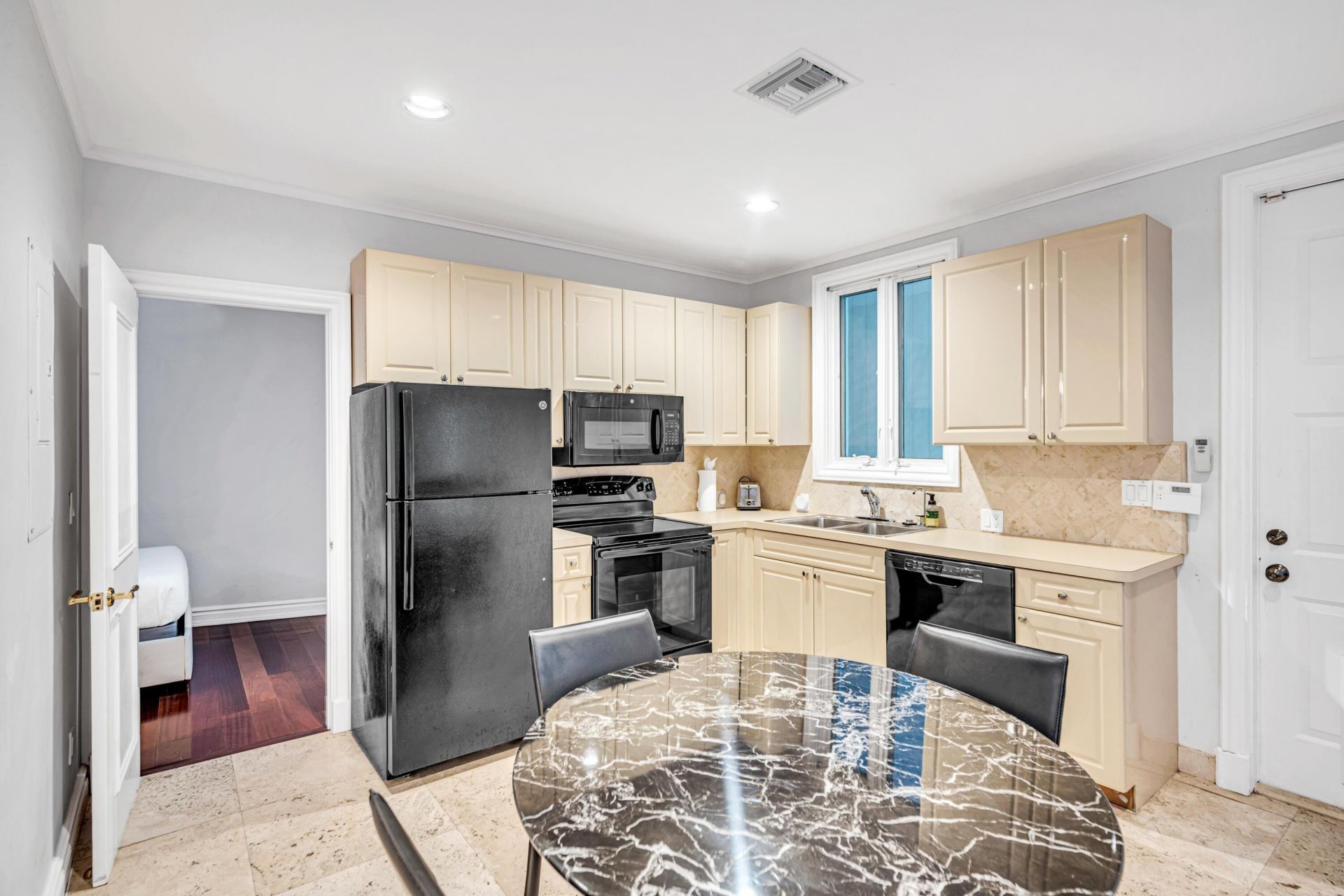 709 Idlewyld Drive, Fort Lauderdale, FL 33301 Photo