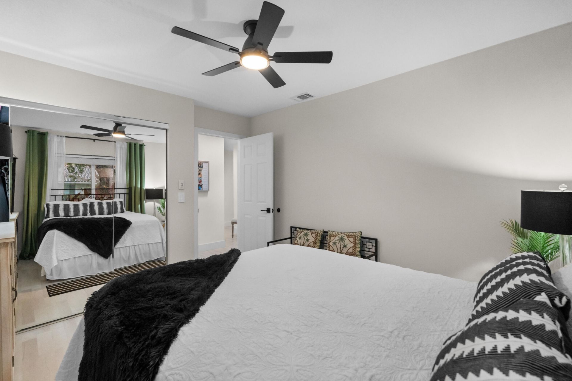 5145 NW 99th Way, Coral Springs, FL 33076 Photo