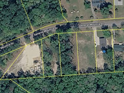204 General Moultrie Drive, Bonneau, SC 29431