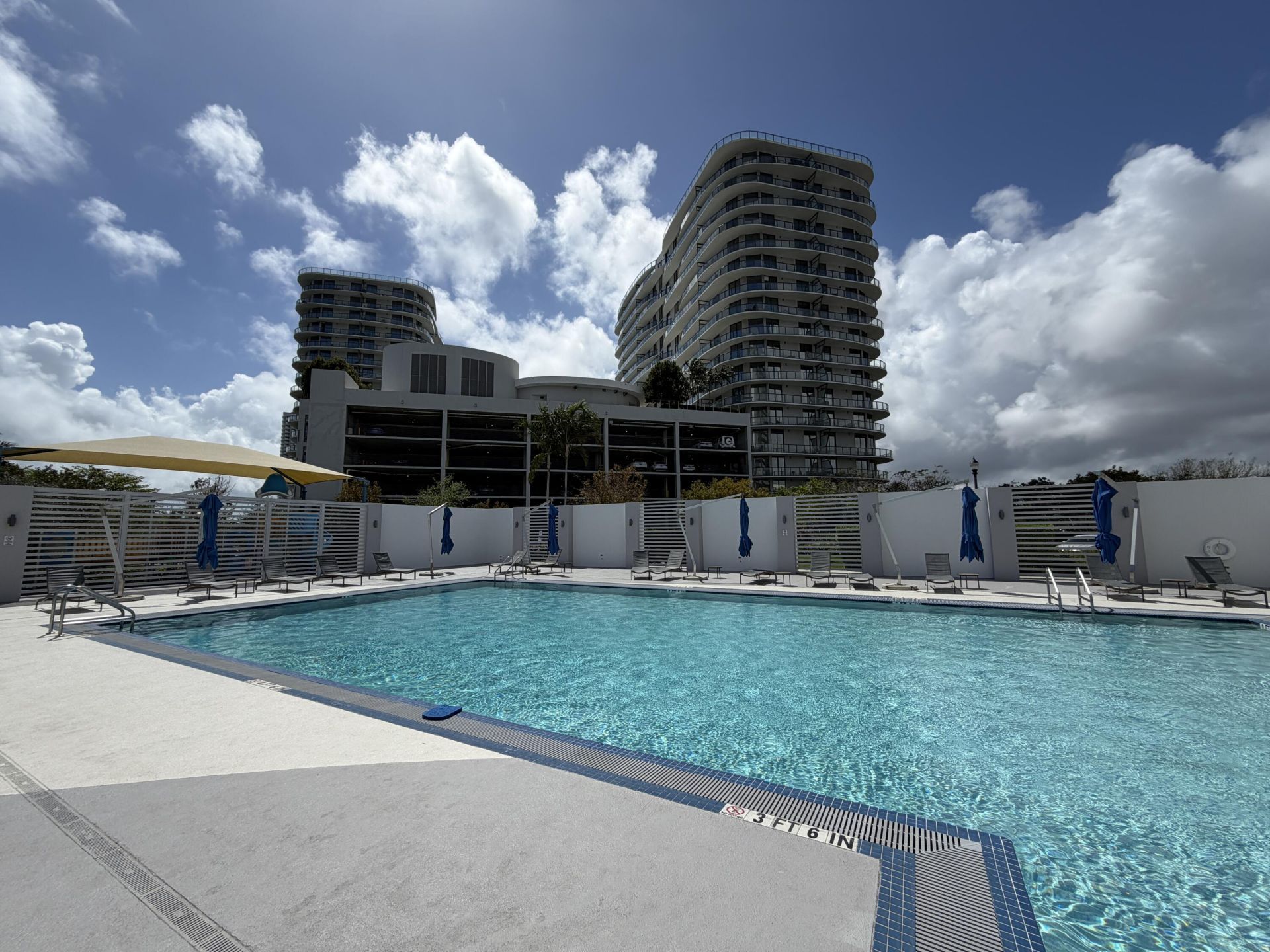 15051 Royal Oaks Lane, Unit 1603, North Miami, FL 33181 Photo