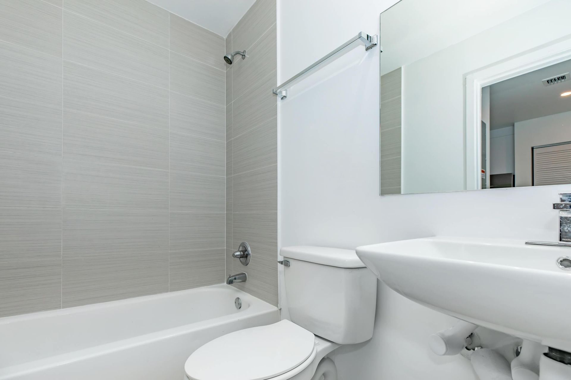 39 NW 7th Avenue, Unit 405, Miami, FL 33128 Photo