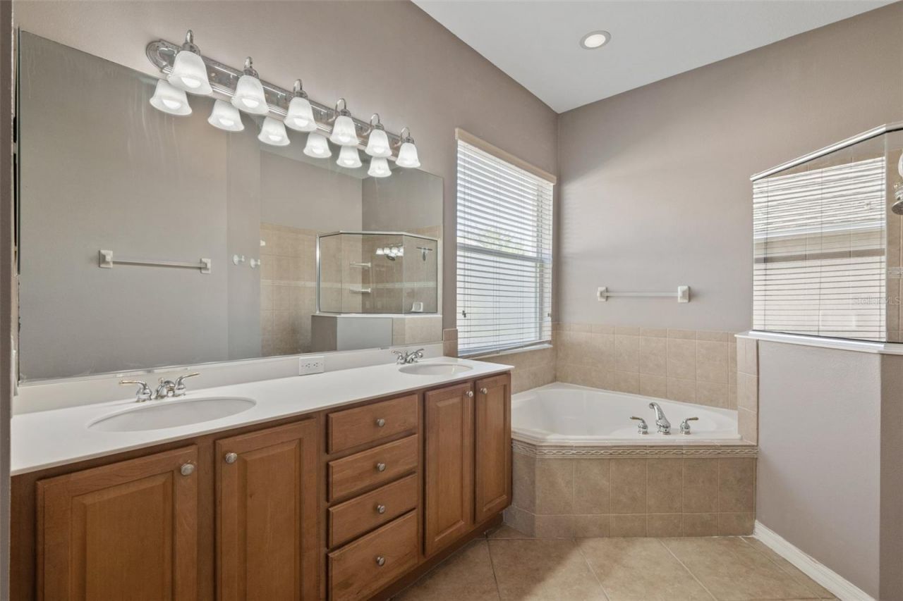 12150 Maple Ridge Drive , Parrish, FL 34219 Photo