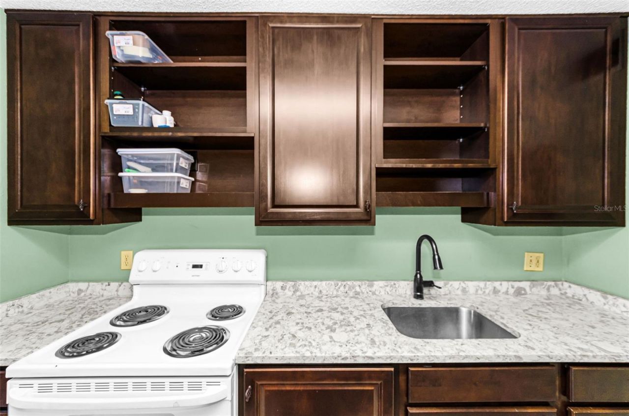 11436 2nd Street N, Unit 1, Saint Petersburg, FL 33716 Photo