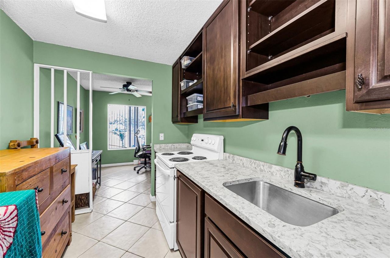 11436 2nd Street N, Unit 1, Saint Petersburg, FL 33716 Photo