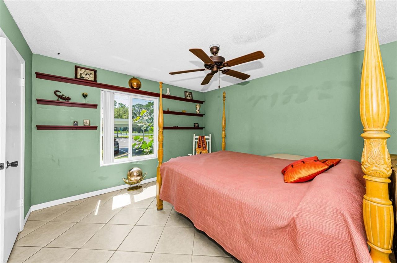 11436 2nd Street N, Unit 1, Saint Petersburg, FL 33716 Photo