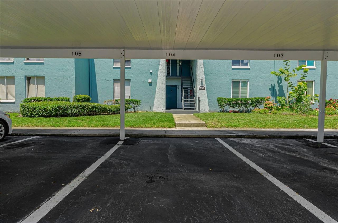 11436 2nd Street N, Unit 1, Saint Petersburg, FL 33716 Photo