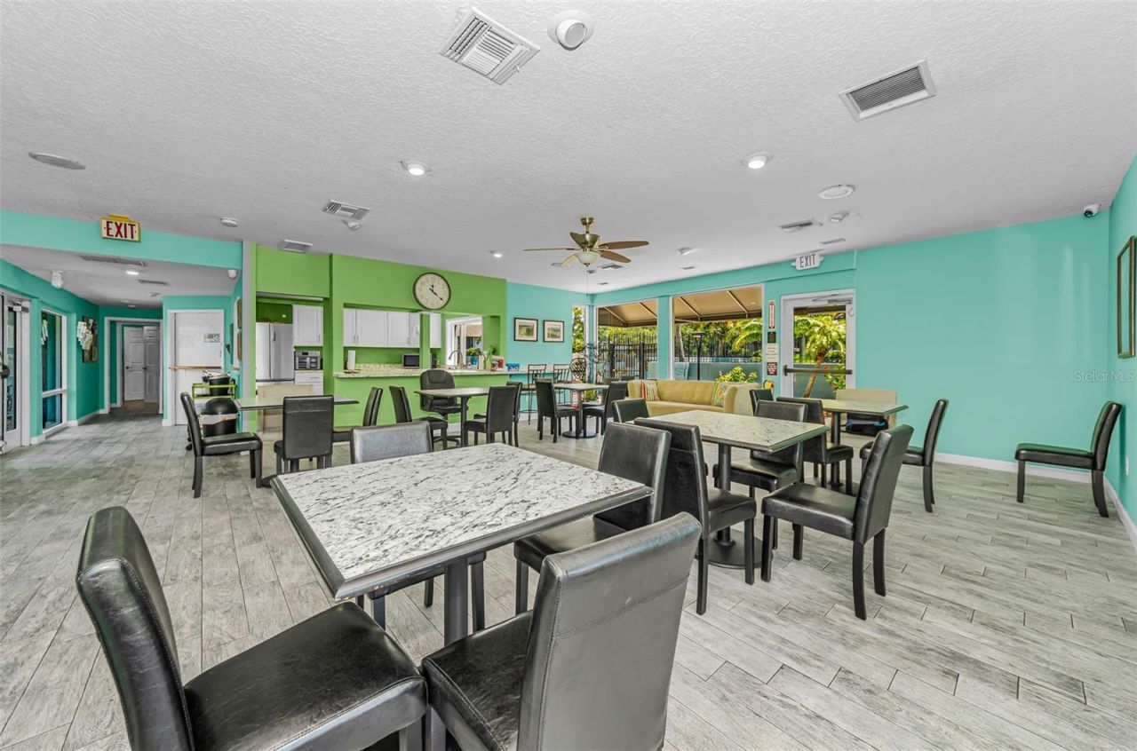 11436 2nd Street N, Unit 1, Saint Petersburg, FL 33716 Photo