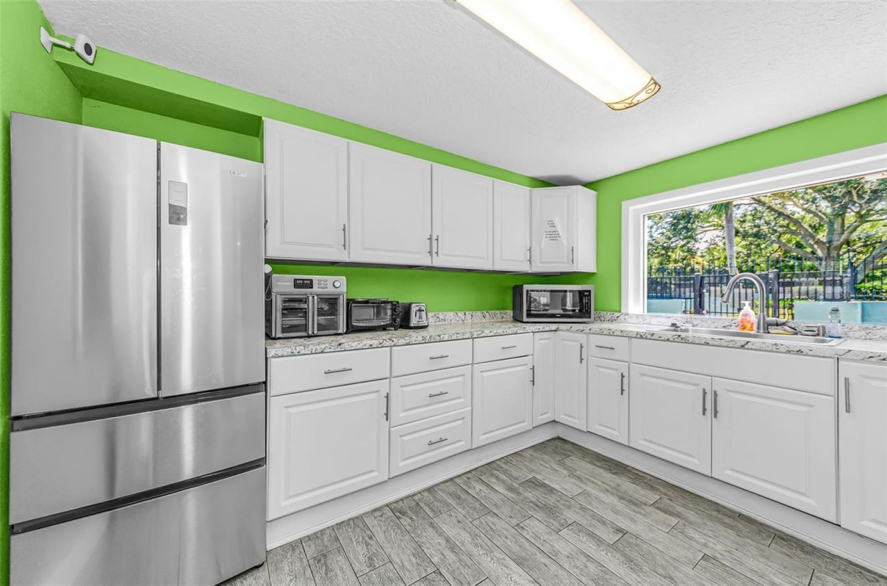 11436 2nd Street N, Unit 1, Saint Petersburg, FL 33716 Photo