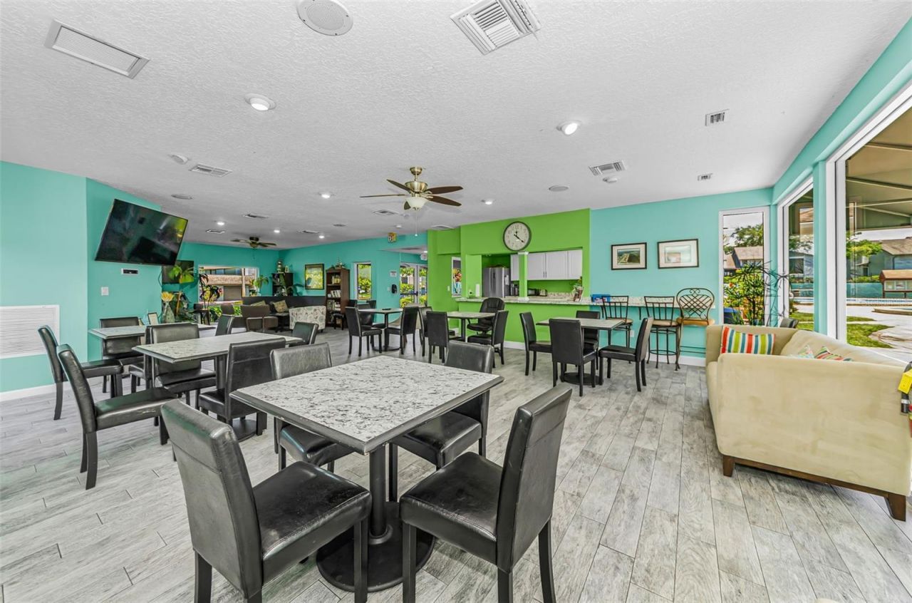 11436 2nd Street N, Unit 1, Saint Petersburg, FL 33716 Photo