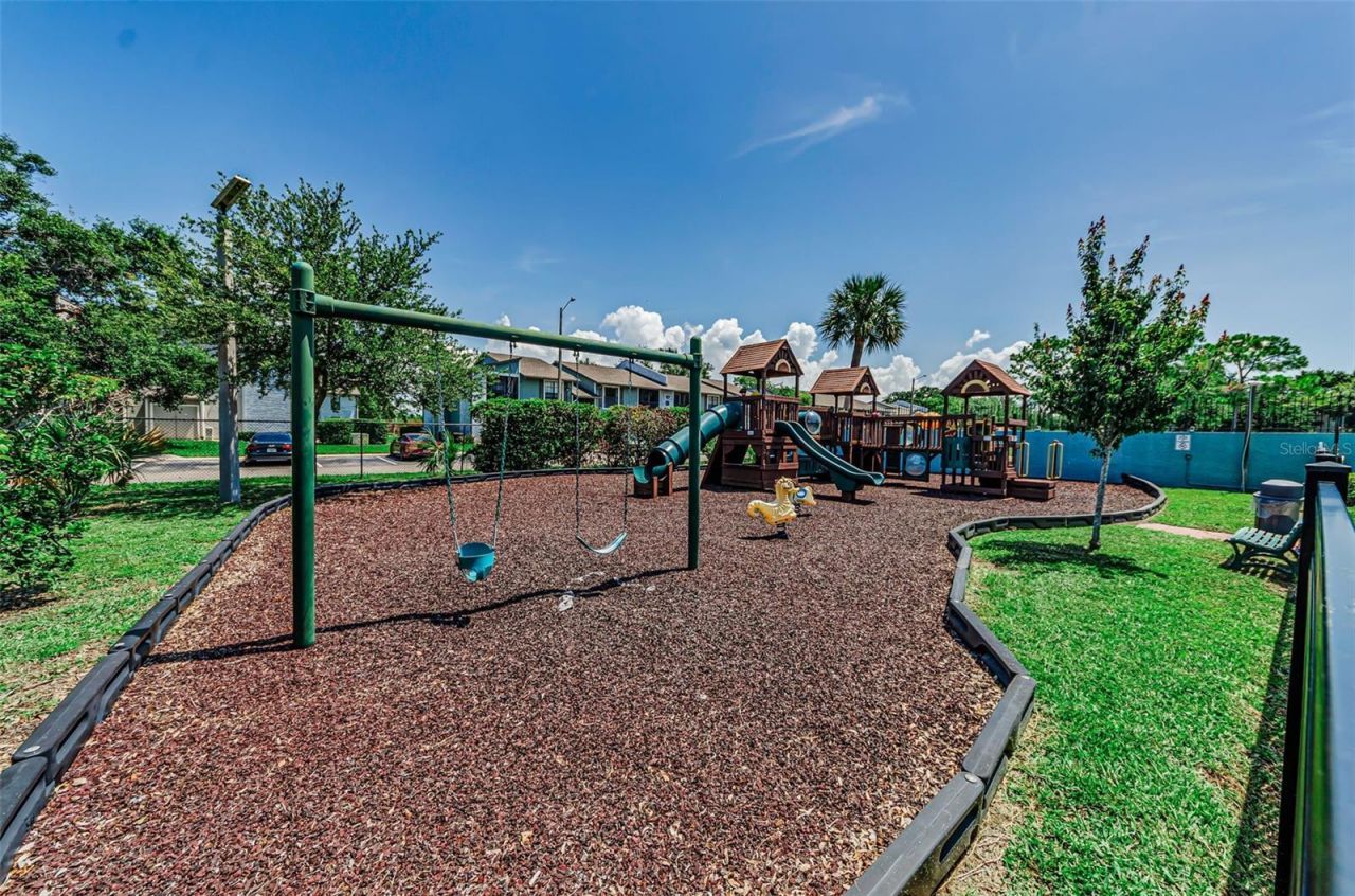 11436 2nd Street N, Unit 1, Saint Petersburg, FL 33716 Photo
