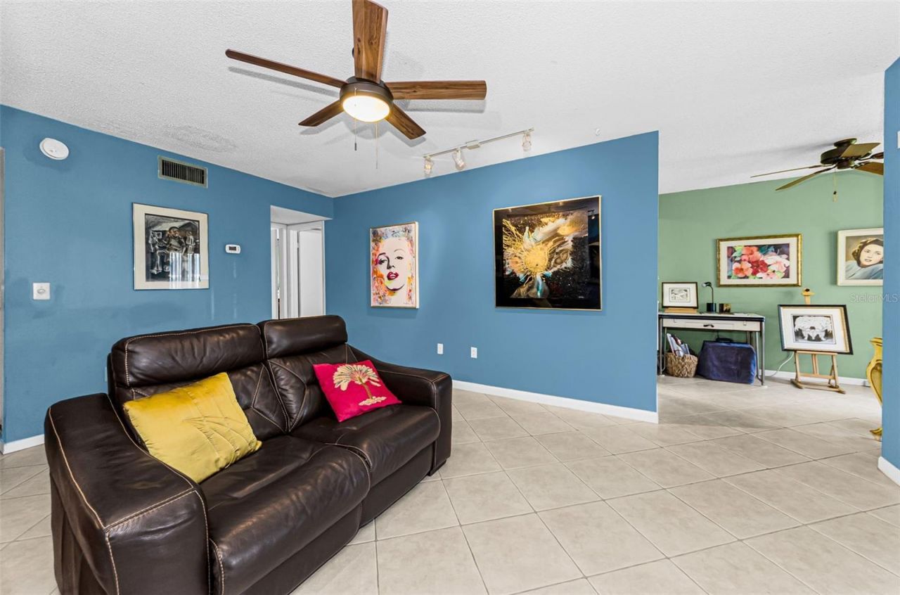 11436 2nd Street N, Unit 1, Saint Petersburg, FL 33716 Photo