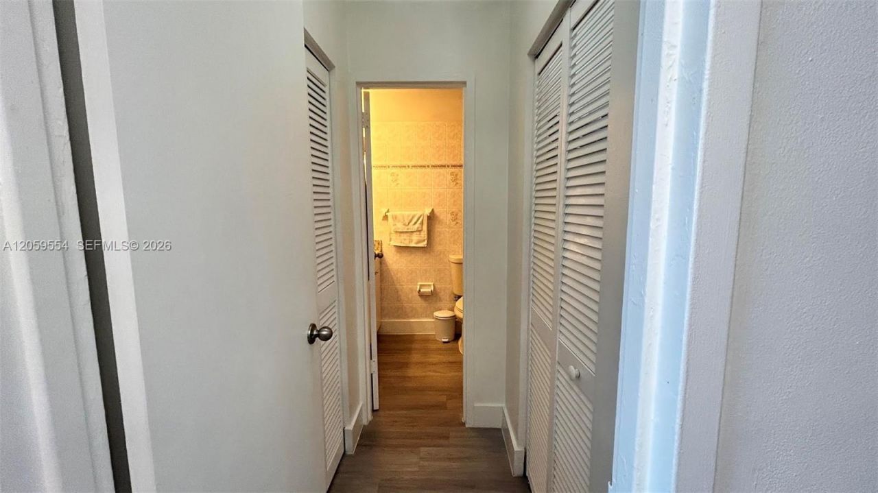 2899 Collins Ave, Unit 450, Miami Beach, FL 33140 Photo