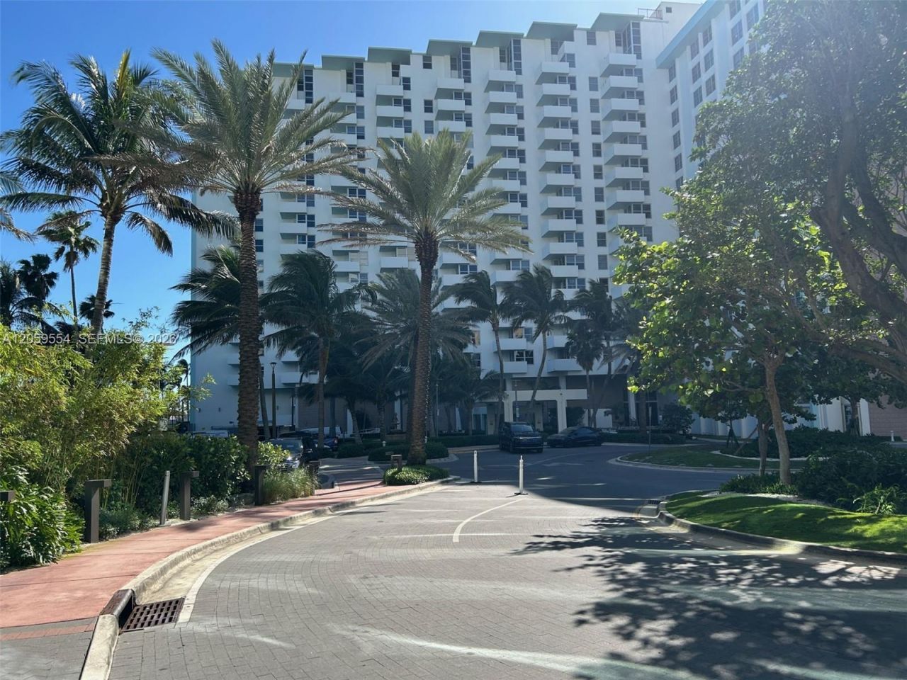 2899 Collins Ave, Unit 450, Miami Beach, FL 33140 Photo