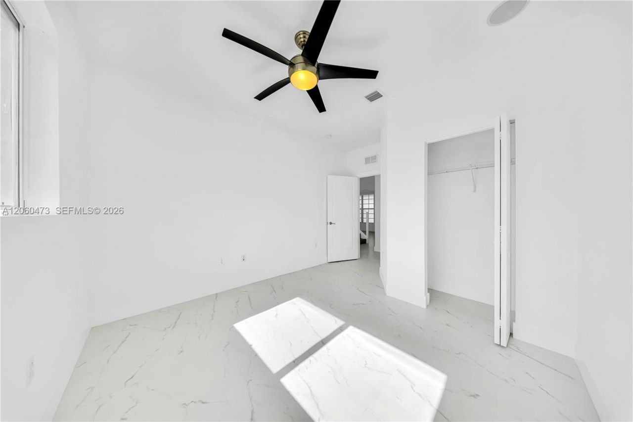 21101 SW 132nd Ct, Miami, FL 33177 Photo