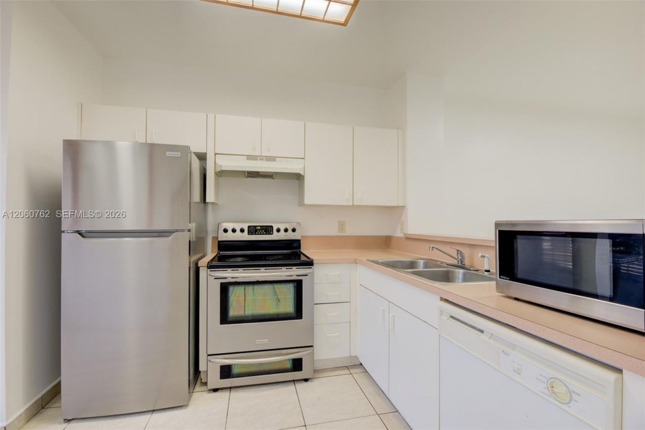 728 SW 122nd Ave , Pembroke Pines, FL 33025 Photo