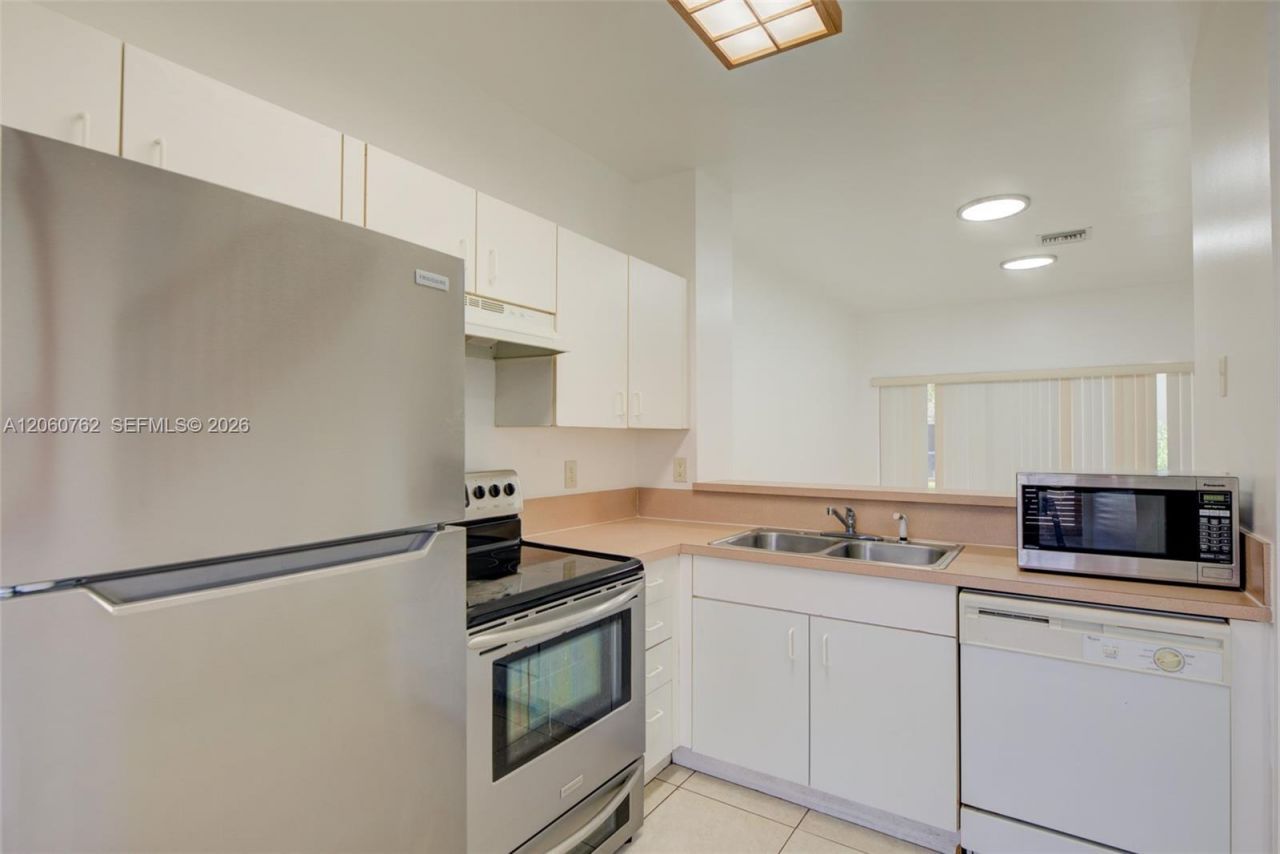 728 SW 122nd Ave , Pembroke Pines, FL 33025 Photo
