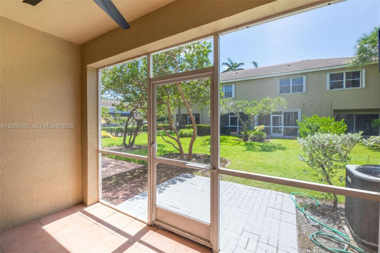 728 SW 122nd Ave , Pembroke Pines, FL 33025 Photo