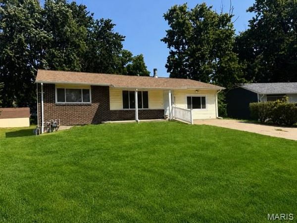 5 Meyer Lane , Wentzville, MO 63385