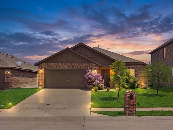9440 Smoke Tree Drive, Forney, TX 75126