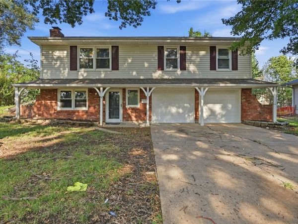 13211 Winchester Avenue, Grandview, MO 64030