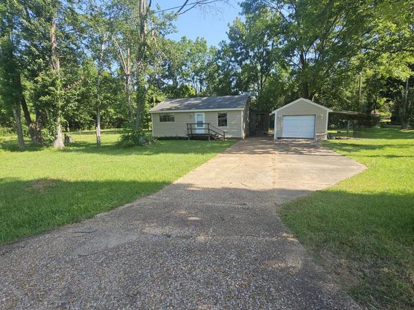 13224 Abernathy Road, Byhalia, MS 38611
