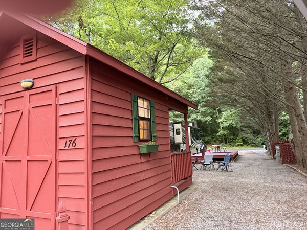 496 Hidden Valley Road, Cleveland, GA 30528