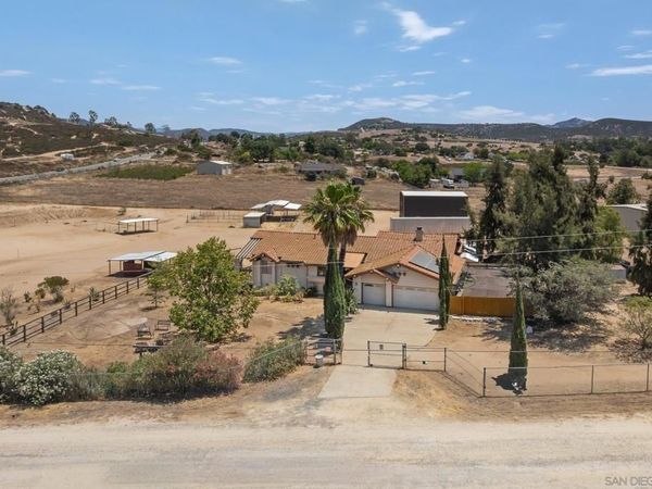 266 Woodmeadow Ln, Ramona, CA 92065