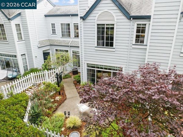208 Commodore Dr, Richmond, CA 94804